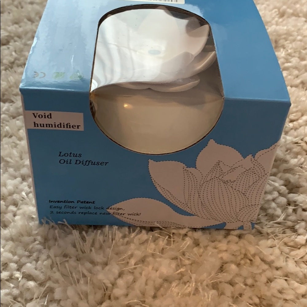 Lotus Oil Diffuser